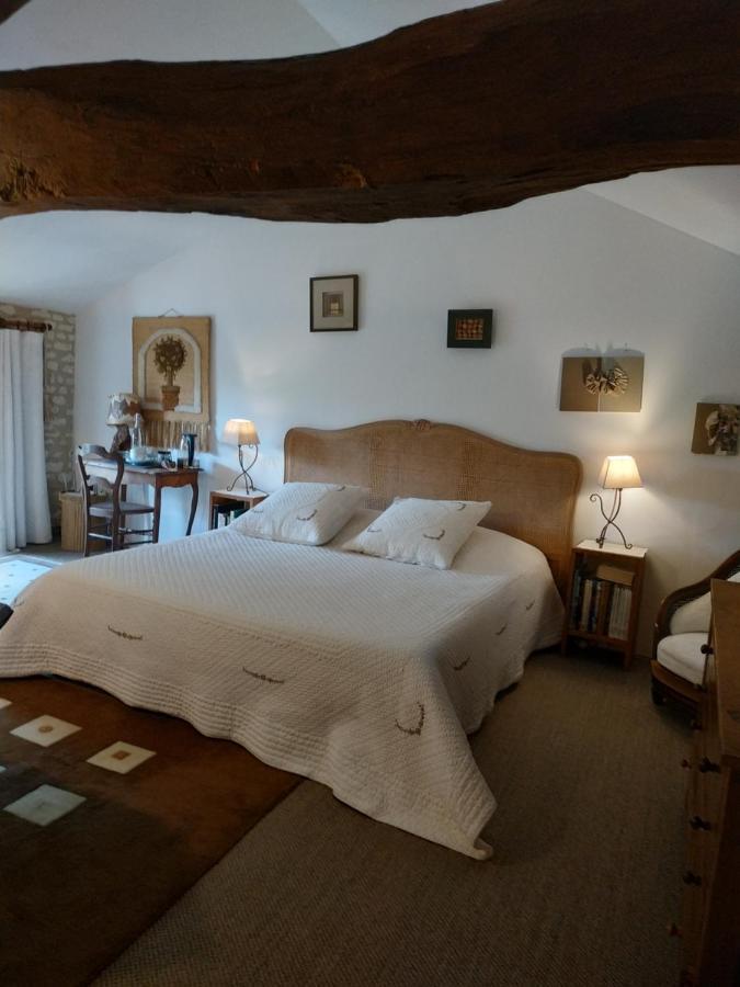 Le Clos Des Fayes Berthegon Eksteriør bilde