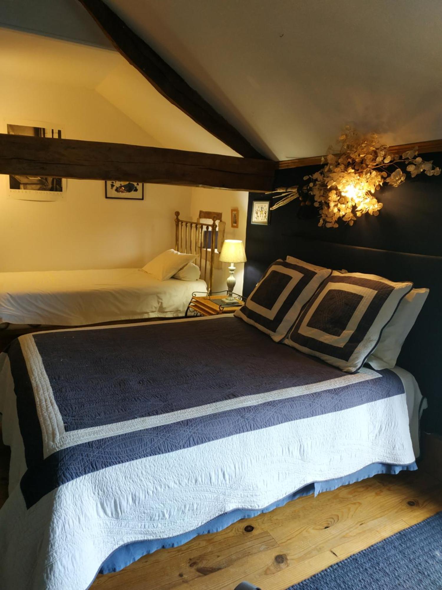 Le Clos Des Fayes Berthegon Rom bilde